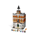 LEGO® Icons Town Hall 10224 (2/6) LEGO® Icons Town Hall 10224 (2/6)