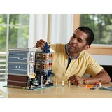 LEGO® Icons Assembly Square 10255 (6/6)