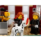 LEGO® Icons La caserne des pompiers du village d'hiver 10263 (5/18) LEGO® Icons La caserne des pompiers du village d'hiver 10263 (5/18)
