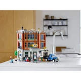 LEGO® Icons Le garage du coin 10264 (14/14) LEGO® Icons Le garage du coin 10264 (14/14)