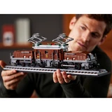 LEGO® Icons Crocodile Locomotive 10277 (10/17) LEGO® Icons Crocodile Locomotive 10277 (10/17)