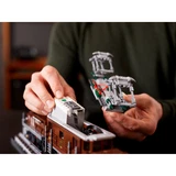 LEGO® Icons Crocodile Locomotive 10277 (13/17) LEGO® Icons Crocodile Locomotive 10277 (13/17)