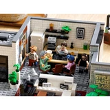 LEGO® Icons Queer Eye – The Fab 5 Loft 10291 (19/27)