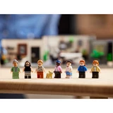 LEGO® Icons Queer Eye – The Fab 5 Loft 10291 (21/27)
