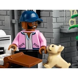 LEGO® Icons Queer Eye – The Fab 5 Loft 10291 (8/27)