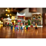 LEGO® Icons Christmas High Street 10308 (10/12)