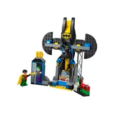 LEGO® Batman™ The Joker™ Batcave Attack 10753 (5/11) LEGO® Batman™ The Joker™ Batcave Attack 10753 (5/11)