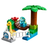 LEGO® Jurassic World™ Gentle Giants Petting Zoo 10879 (4/5)