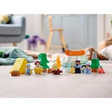 LEGO® DUPLO® Familienabenteuer mit Campingbus 10946 (14/15)