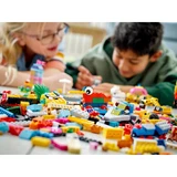 LEGO® Classic 90 Years of Play 11021 (7/8)