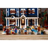 LEGO® Icons Stranger Things: The Creel House 11370 (11/18) LEGO® Icons Stranger Things: The Creel House 11370 (11/18)