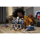 LEGO® Icons Stranger Things: The Creel House 11370 (9/18) LEGO® Icons Stranger Things: The Creel House 11370 (9/18)