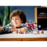 LEGO® Minecraft® The Redstone Battle 21163 (8/10) LEGO® Minecraft® The Redstone Battle 21163 (8/10)