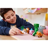 LEGO® Minecraft® Baby Pig's Birthday Celebration 21281 (4/5)