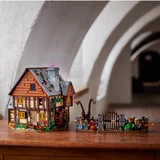LEGO® Ideas Disney Hocus Pocus: The Sanderson Sisters' Cottage 21341 (26/29)