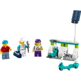 LEGO® City Electric Scooters & Charging Dock 40526 (2/3)