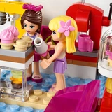 LEGO® Friends Heartlake Cupcake Café 41119 (4/6) LEGO® Friends Heartlake Cupcake Café 41119 (4/6)