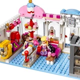 LEGO® Friends Heartlake Cupcake Café 41119 (5/6) LEGO® Friends Heartlake Cupcake Café 41119 (5/6)