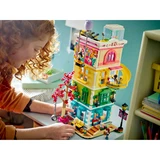 LEGO® Friends Le centre collectif de Heartlake City 41748 (10/11) LEGO® Friends Le centre collectif de Heartlake City 41748 (10/11)