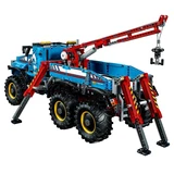 LEGO® Technic Allrad-Abschleppwagen 42070 (4/6)