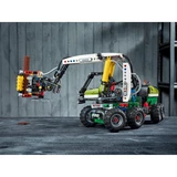 LEGO® Technic Le camion forestier 42080 (17/23)