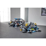 LEGO® Technic Bugatti Chiron 42083 (8/17)