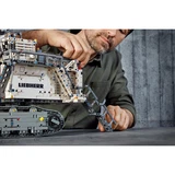LEGO® Technic La pelleteuse Liebherr R 9800 42100 (15/17)