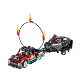LEGO® Technic Le spectacle de cascades du camion et de la moto 42106 (2/11)