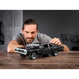LEGO® Technic Dom's Dodge Charger 42111 (10/15) LEGO® Technic Dom's Dodge Charger 42111 (10/15)