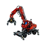 LEGO® Technic Material Handler 42144 (2/10) LEGO® Technic Material Handler 42144 (2/10)