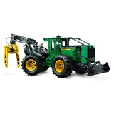 LEGO® Technic John Deere 948L-II Skidder 42157 (3/9) LEGO® Technic John Deere 948L-II Skidder 42157 (3/9)