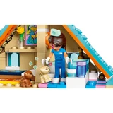 LEGO® Friends Horse and Pet Vet Clinic 42651 (5/11) LEGO® Friends Horse and Pet Vet Clinic 42651 (5/11)