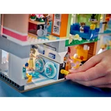 LEGO® Friends Heartlake City Apartments and Stores 42670 (8/11) LEGO® Friends Heartlake City Apartments and Stores 42670 (8/11)