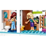 LEGO® Friends La maison de famille de Liann 42687 (8/13) LEGO® Friends La maison de famille de Liann 42687 (8/13)