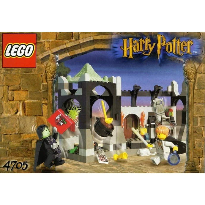 LEGO® Harry Potter™ Snape's Class 4705 (1/1) LEGO® Harry Potter™ Snape's Class 4705 (1/1)
