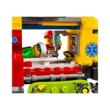 LEGO® City Ambulance Helicopter 60179 (4/10)