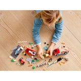 LEGO® City Burger Bar Fire Rescue 60214 (9/10) LEGO® City Burger Bar Fire Rescue 60214 (9/10)