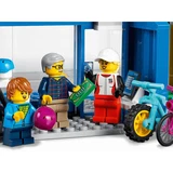 LEGO® City Shopping Street 60306 (9/13)