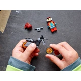 LEGO® City Fire Stunt Bike 60311 (8/11) LEGO® City Fire Stunt Bike 60311 (8/11)