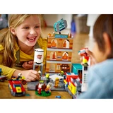 LEGO® City Fire Brigade 60321 (12/13) LEGO® City Fire Brigade 60321 (12/13)