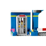 LEGO® City La course-poursuite au poste de police 60370 (5/10)