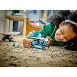 LEGO® City Penguin Slushy Van 60384 (10/10) LEGO® City Penguin Slushy Van 60384 (10/10)