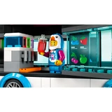 LEGO® City Penguin Slushy Van 60384 (7/10) LEGO® City Penguin Slushy Van 60384 (7/10)