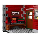LEGO® Powered UP Disney Train and Station 71044 (7/18) LEGO® Powered UP Disney Train and Station 71044 (7/18)
