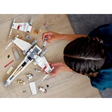 LEGO® Star Wars™ Luke Skywalker’s X-Wing Fighter™ 75301 (4/6)