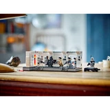 LEGO® Star Wars™ Das Entern der Tantive IV 75387 (9/9)
