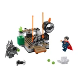 LEGO® DC Comics Super Heroes Le combat des Héros 76044 (2/9) LEGO® DC Comics Super Heroes Le combat des Héros 76044 (2/9)