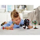 LEGO® Batman™ Batman™ Mech vs. Poison Ivy™ Mech 76117 (10/11) LEGO® Batman™ Batman™ Mech vs. Poison Ivy™ Mech 76117 (10/11)