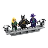 LEGO® Batman™ 1989 Batmobile™ 76139 (9/16)