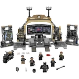 LEGO® DC Comics Super Heroes Batcave™: The Riddler™ Face-off 76183 (2/10) LEGO® DC Comics Super Heroes Batcave™: The Riddler™ Face-off 76183 (2/10)